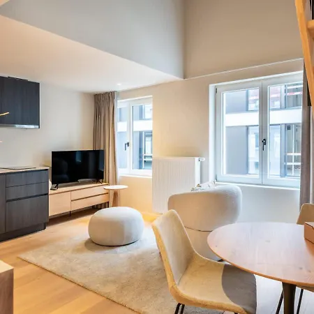 Апартаменты Huswell - Chic Duplex With High-quality Finishes In Center