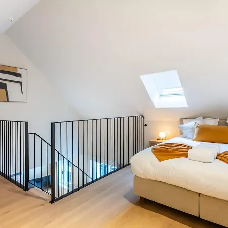アパート Chic Duplex With High-quality Finishes In Center ヘント
