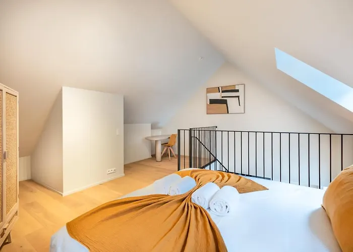 Huswell - Chic Duplex With High-quality Finishes In Center Appartement